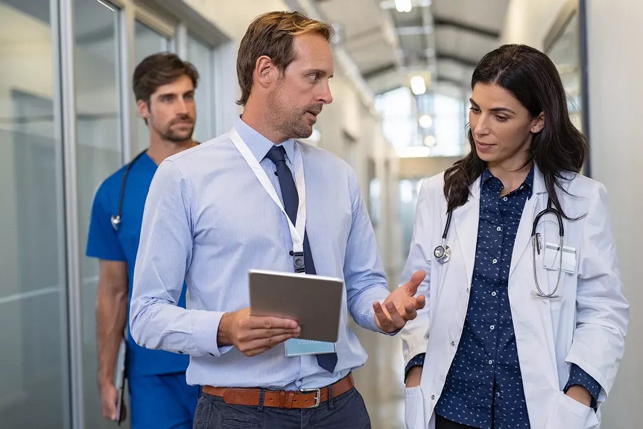 two-doctors-talking